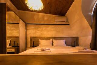 Отель Sadafi Hotel • სასტუმრო სადაფი Батуми Стандартный номер с кроватью размера "king-size"-14